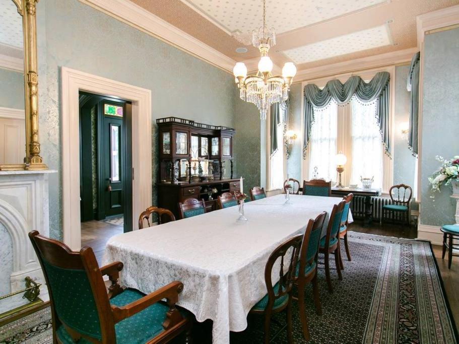 Silas W Robbins B&B Wethersfield Экстерьер фото
