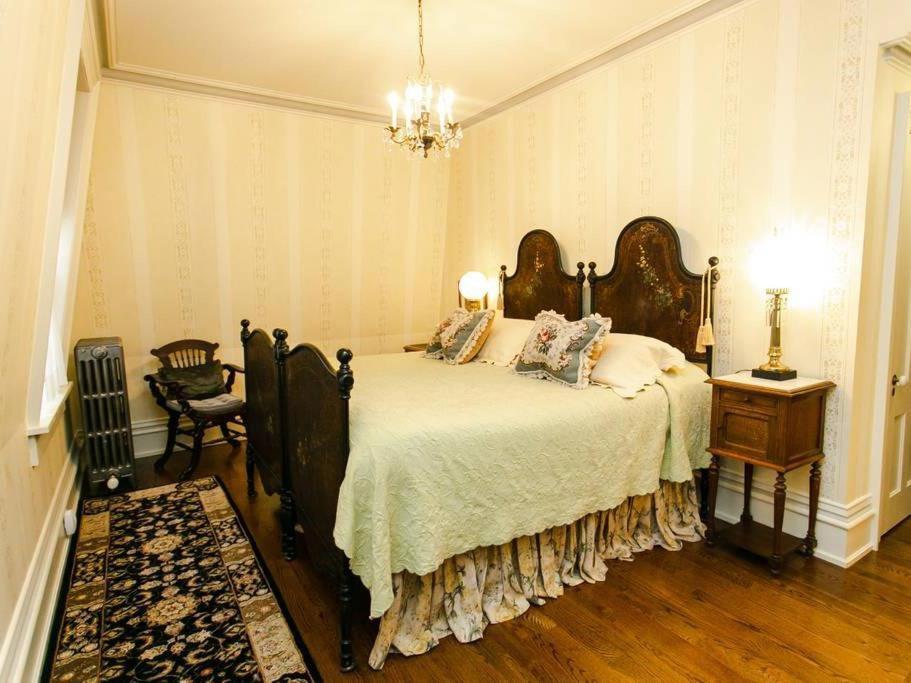 Silas W Robbins B&B Wethersfield Экстерьер фото