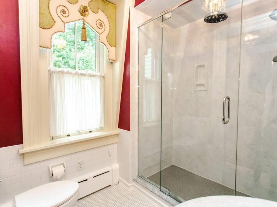 Silas W Robbins B&B Wethersfield Экстерьер фото